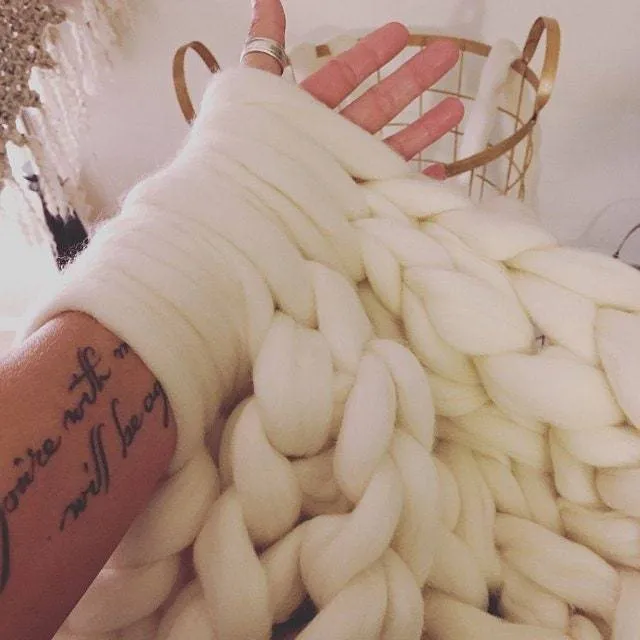 120 lbs Wool Roving  in 4 x 30 lb Rolls ,Wholesale White Wool Top Roving, Bulk Wool Roving, Bulk Yarn Roving, Wholesale Chunky Blanket Yarn