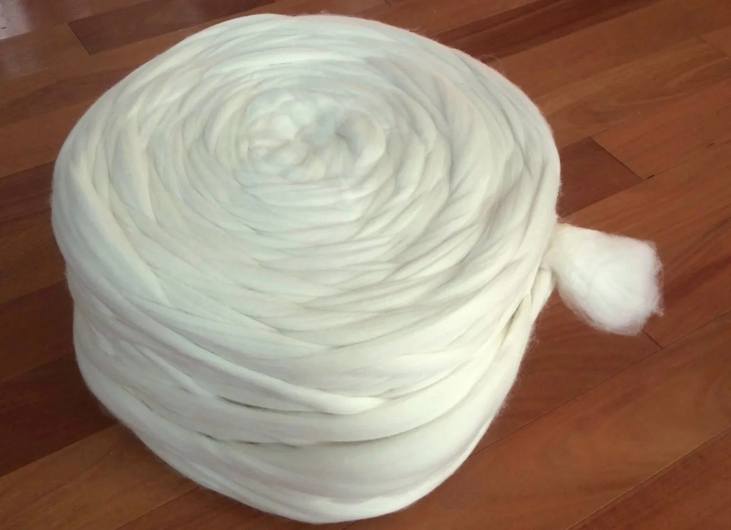 120 lbs Wool Roving  in 4 x 30 lb Rolls ,Wholesale White Wool Top Roving, Bulk Wool Roving, Bulk Yarn Roving, Wholesale Chunky Blanket Yarn