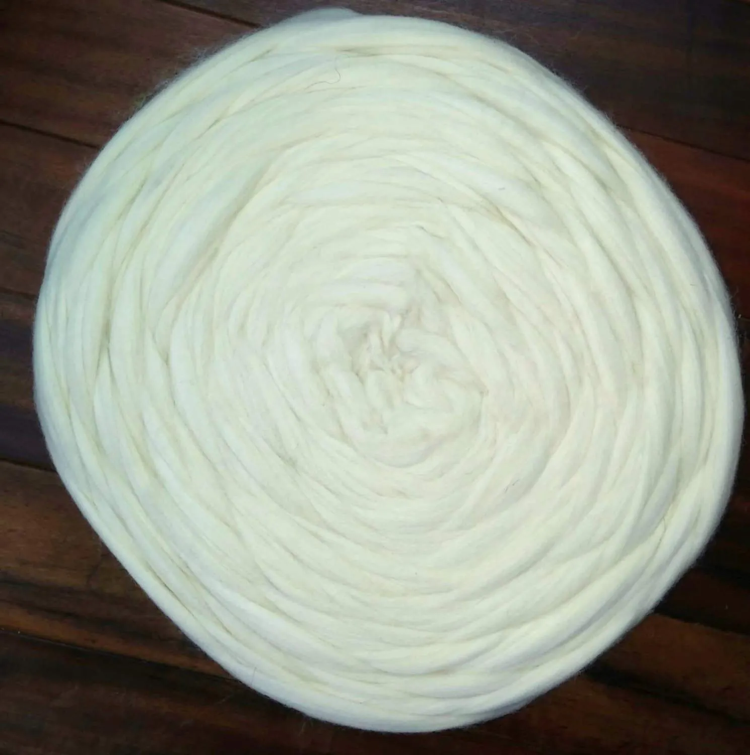 120 lbs Wool Roving  in 4 x 30 lb Rolls ,Wholesale White Wool Top Roving, Bulk Wool Roving, Bulk Yarn Roving, Wholesale Chunky Blanket Yarn