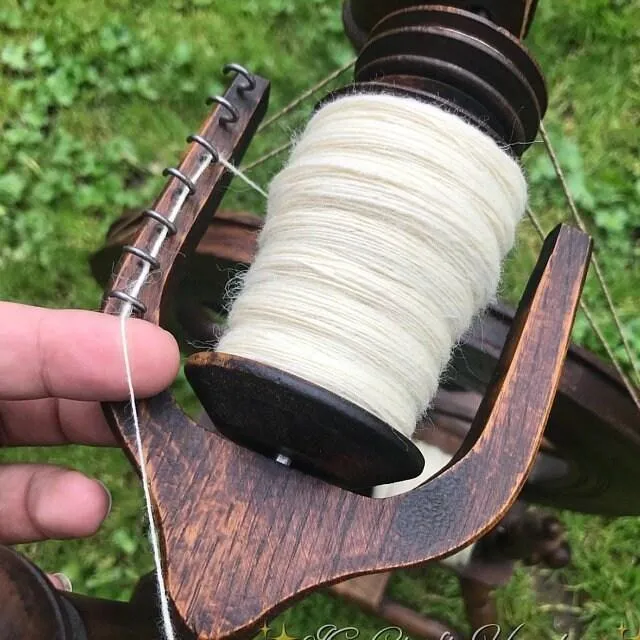 1lb Pound Merino SUPERWASH wool roving. Spin into yarn For spinning only, Spin Wool, Spin Fiber, Washable wool roving, Washable roving,