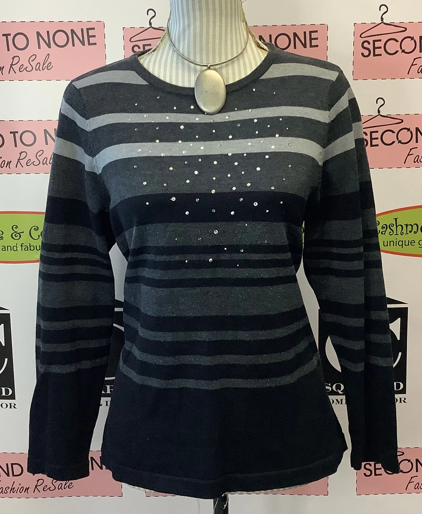 ALIA Studded   Striped Knit Top (Size M Petite)