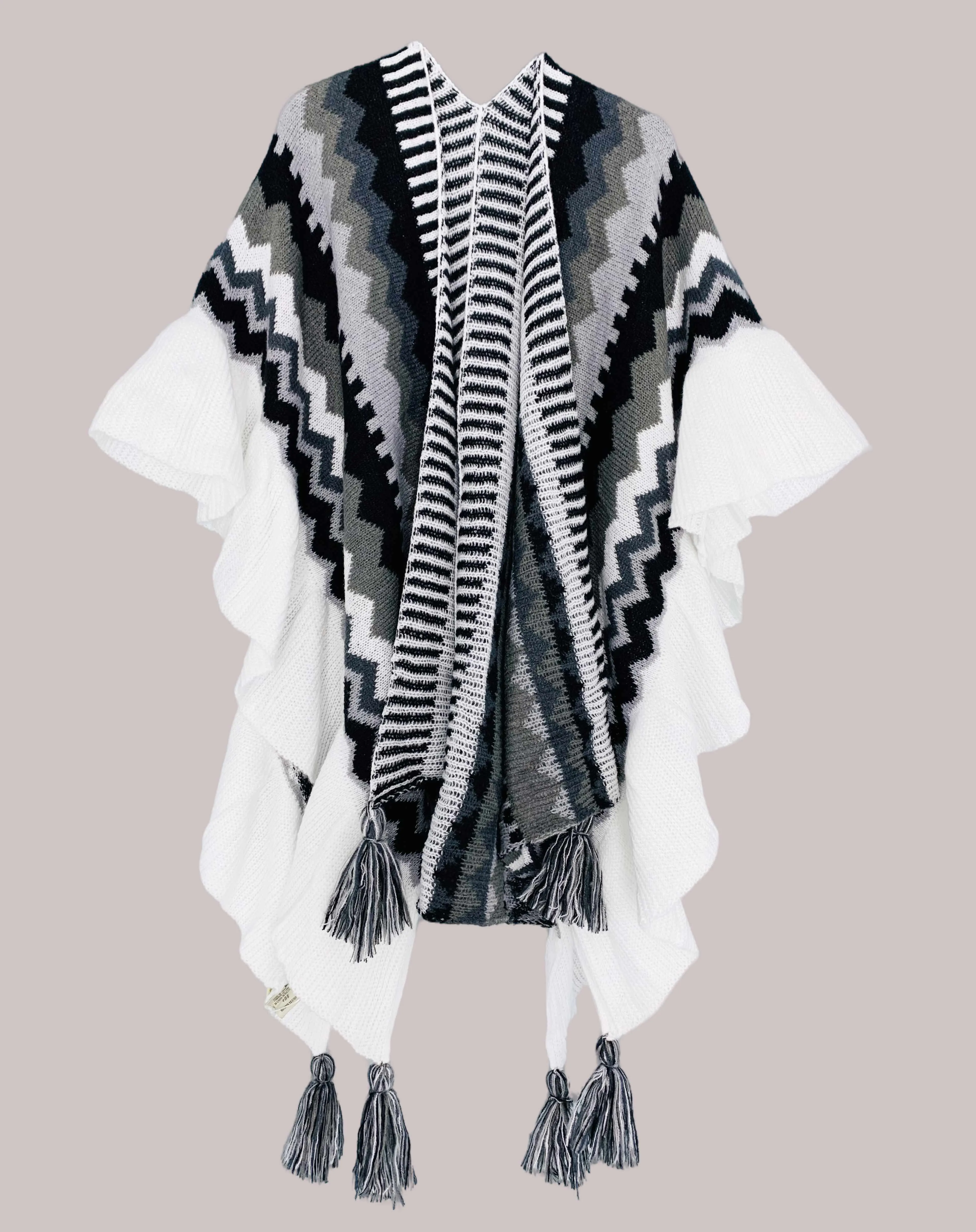 JC063327 Black & White Crochet Ruffle Ruana