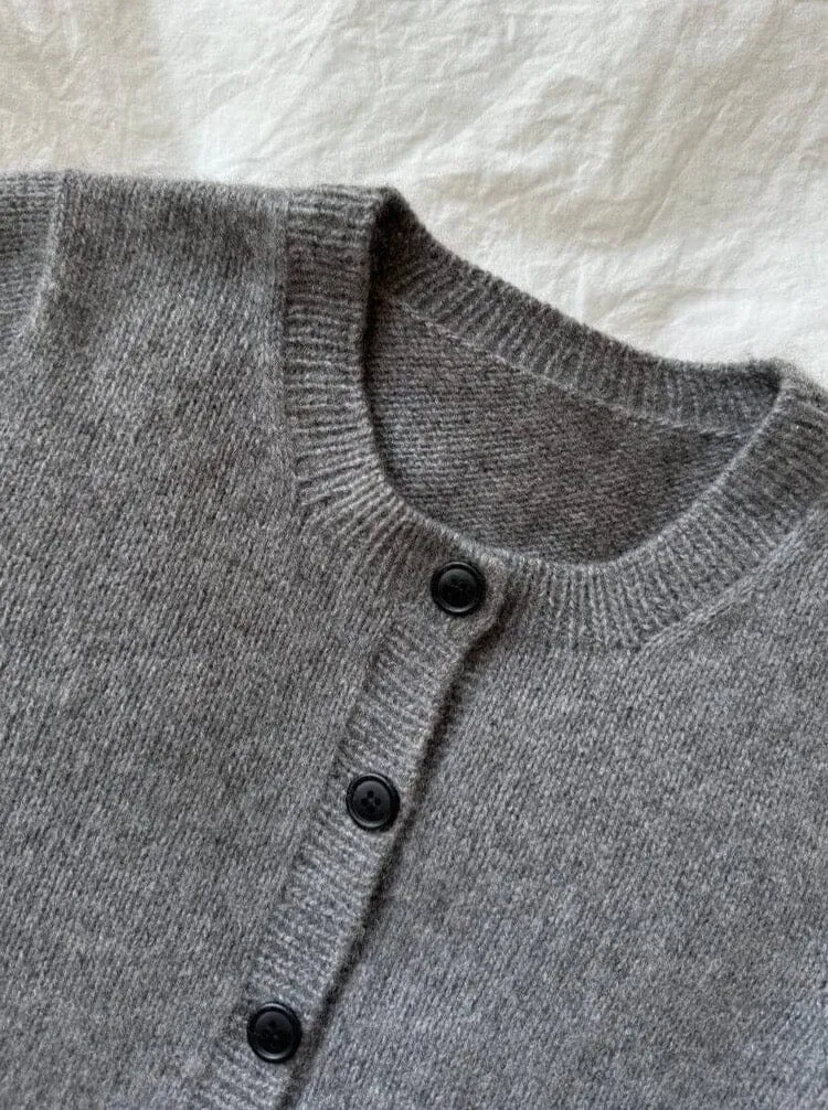 Maggie cardigan by PetiteKnit, No 2 yarn kit (excl pattern)