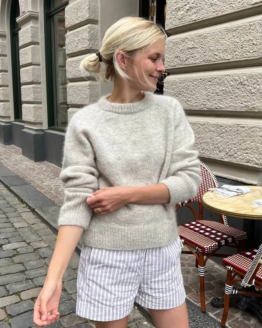 Monday Sweater by PetiteKnit, No 1 knitting yarn kit (ex pattern)