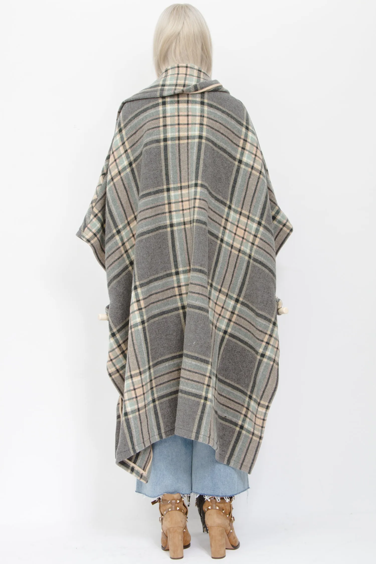 PLAID CAPE PONCHO