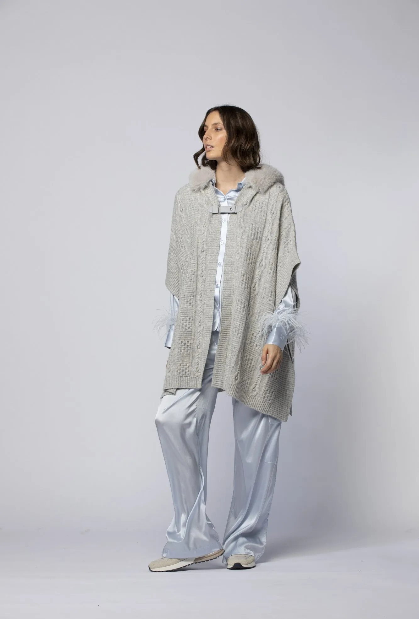 PONCHO EN MAILLE ET FUREVER