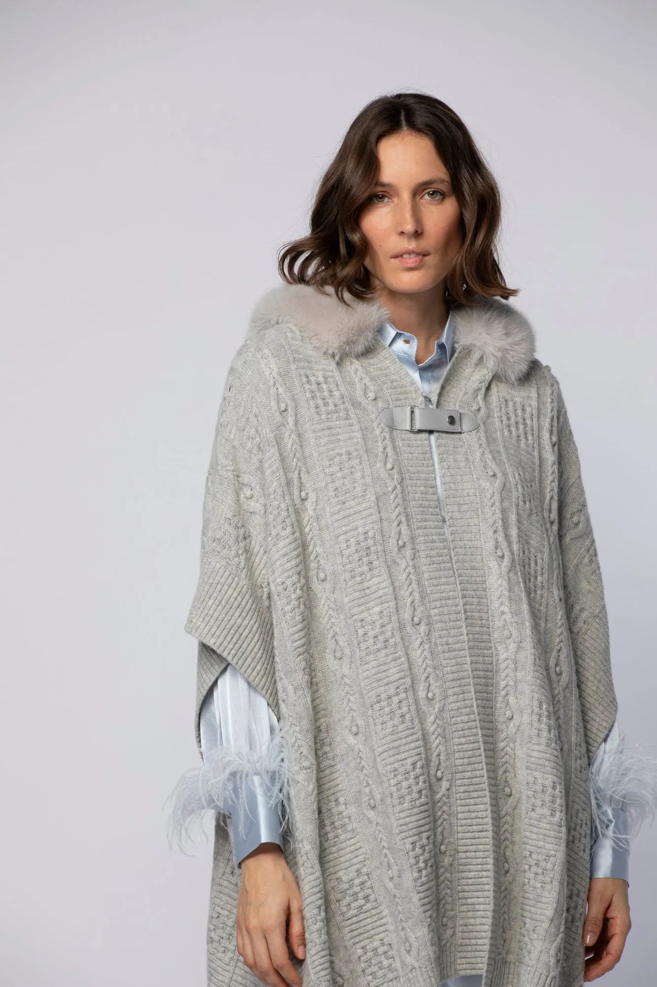 PONCHO EN MAILLE ET FUREVER
