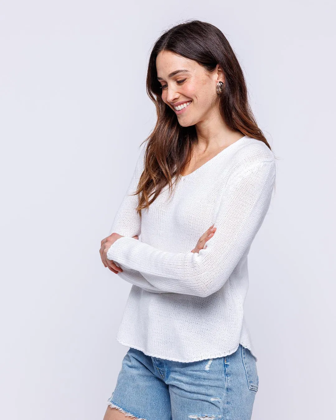 Round Edge V-Neck