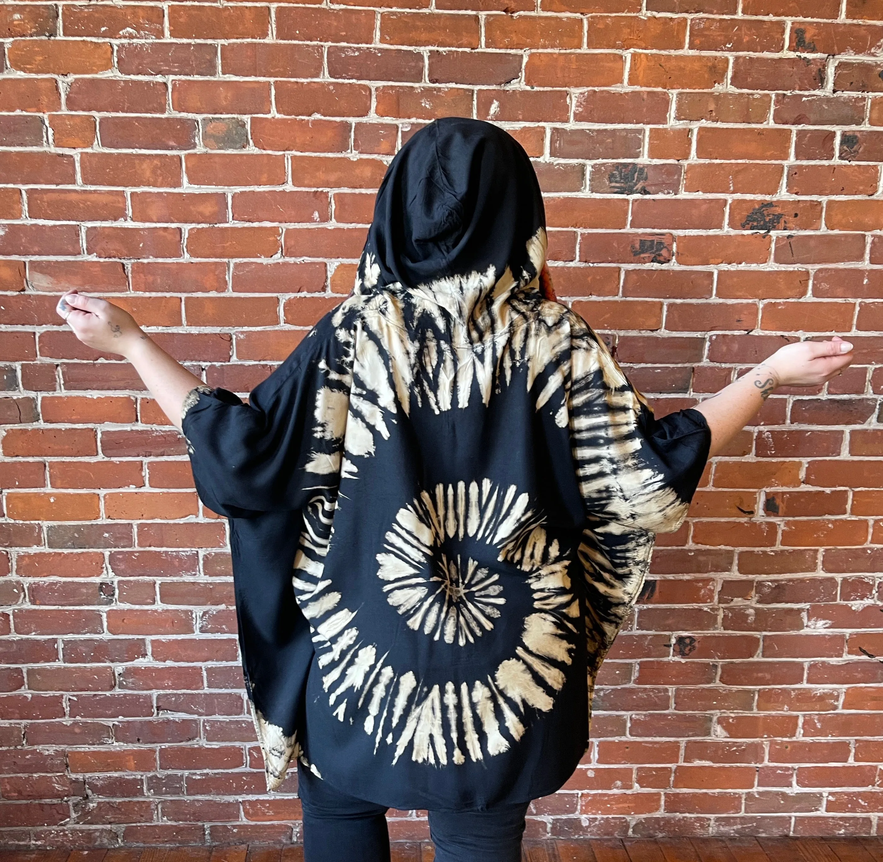 Spiral Black Beige Tie Dye Poncho Hoodie