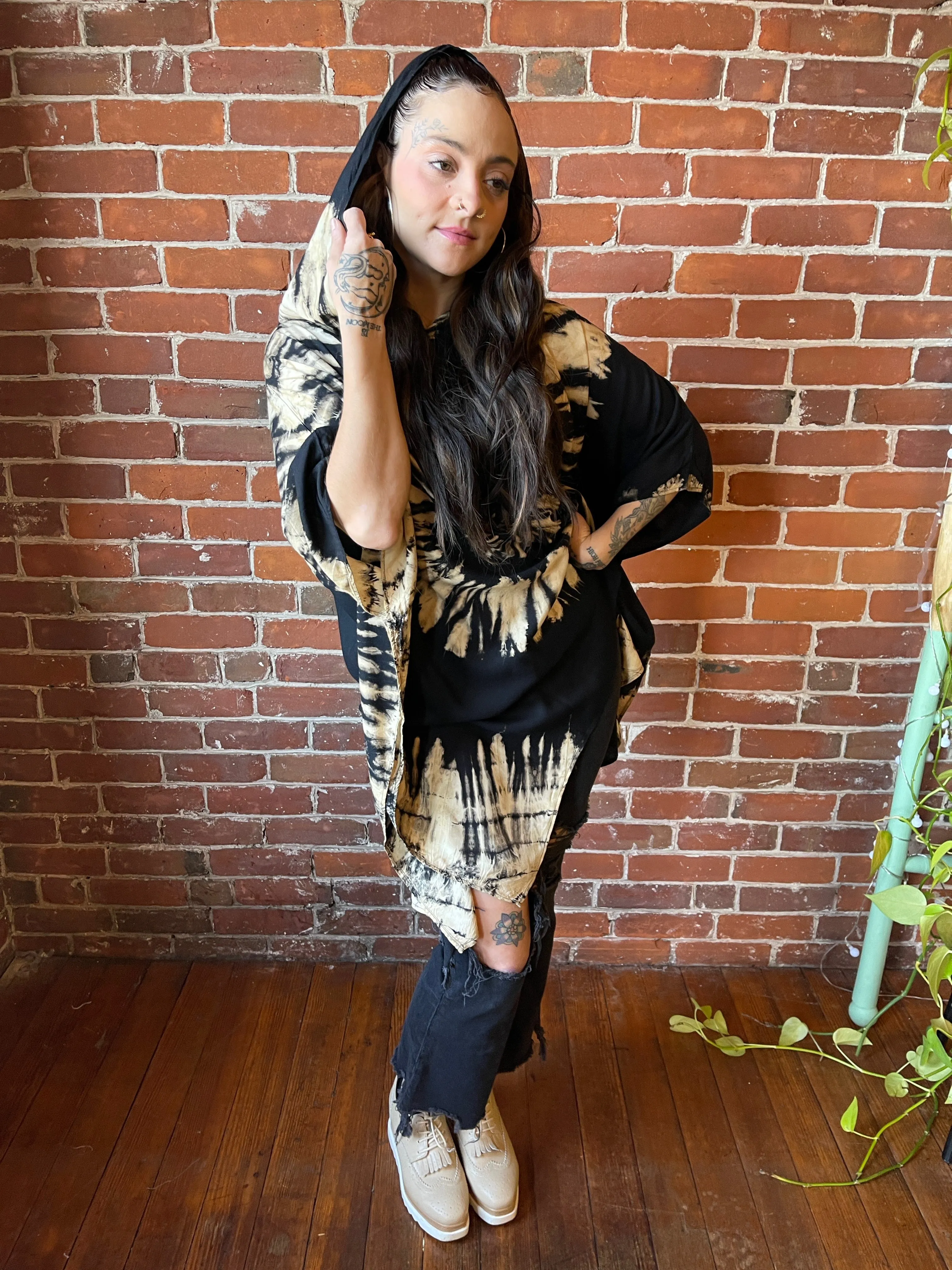Spiral Black Beige Tie Dye Poncho Hoodie