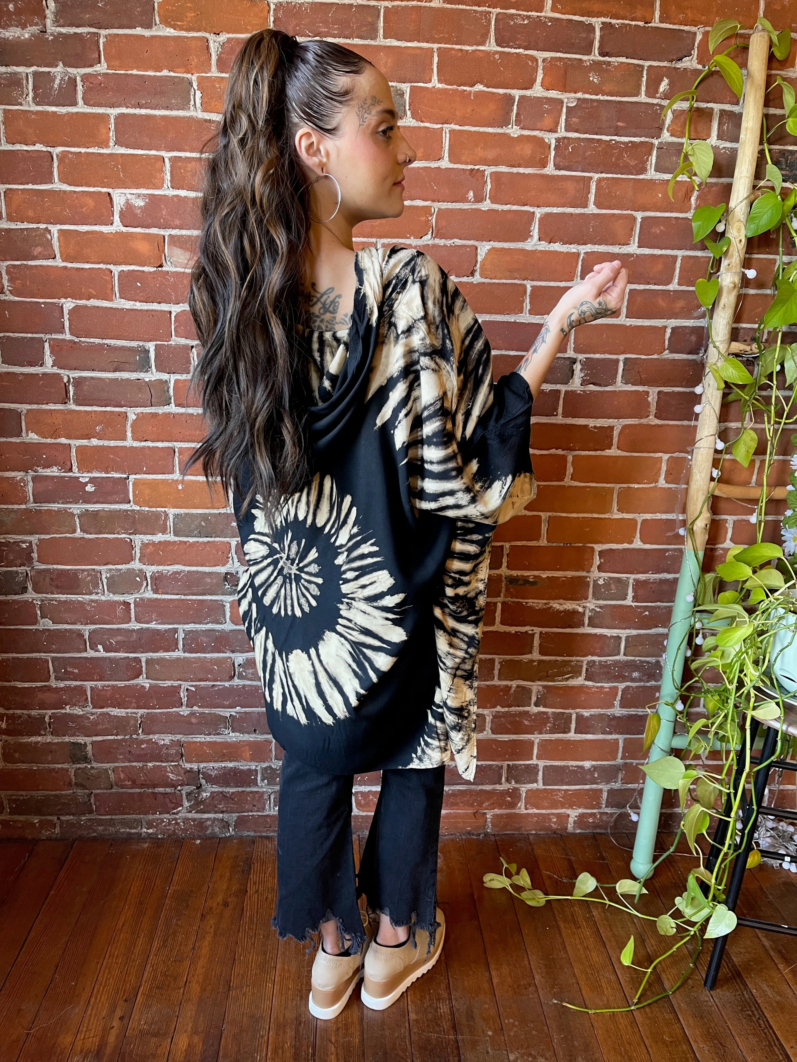 Spiral Black Beige Tie Dye Poncho Hoodie