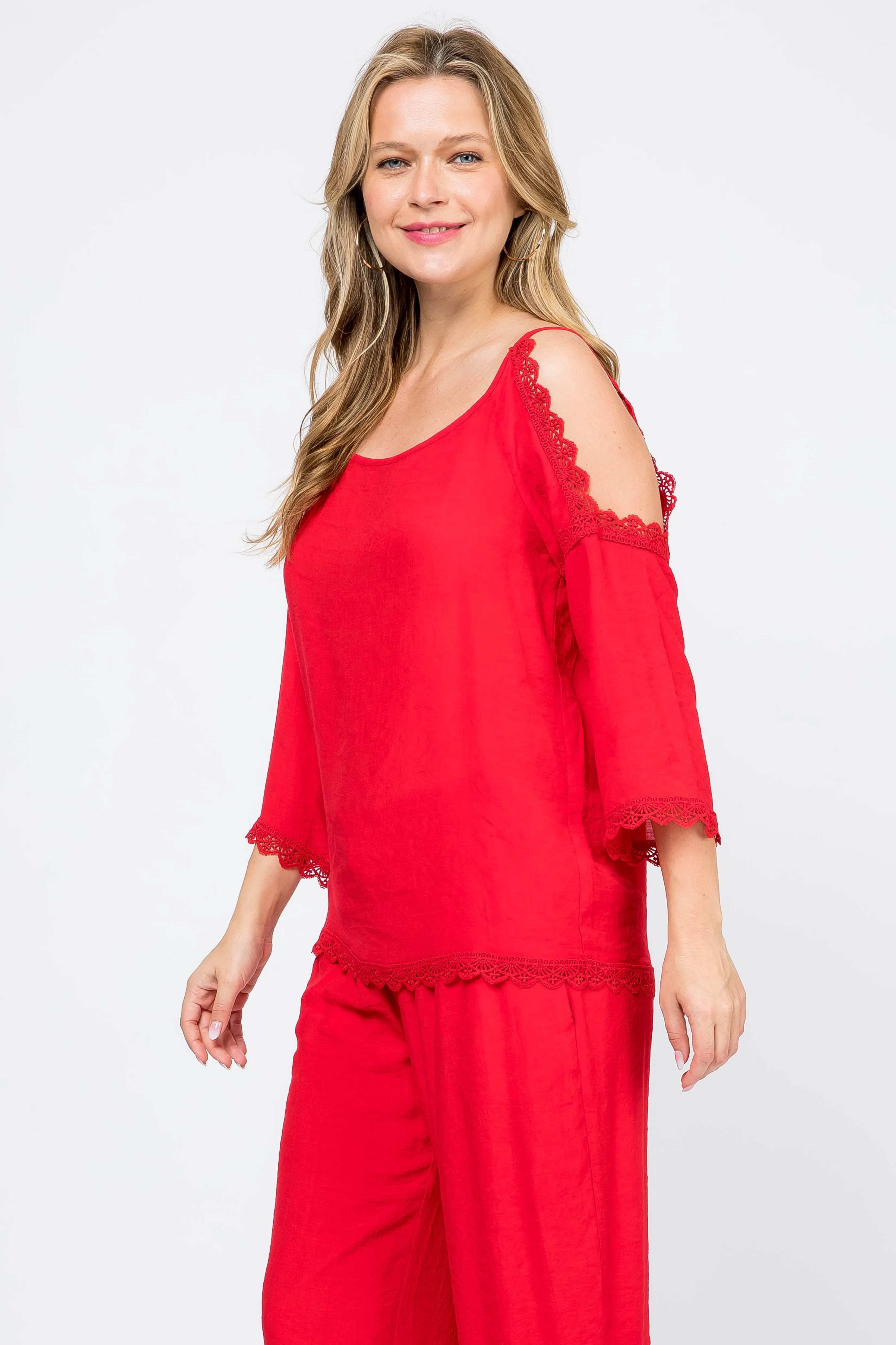 Women's Casual Cold Shoulder Scoop Neck Crochet Trimmed Hem and 3/4 Sleeve Tunic Top
