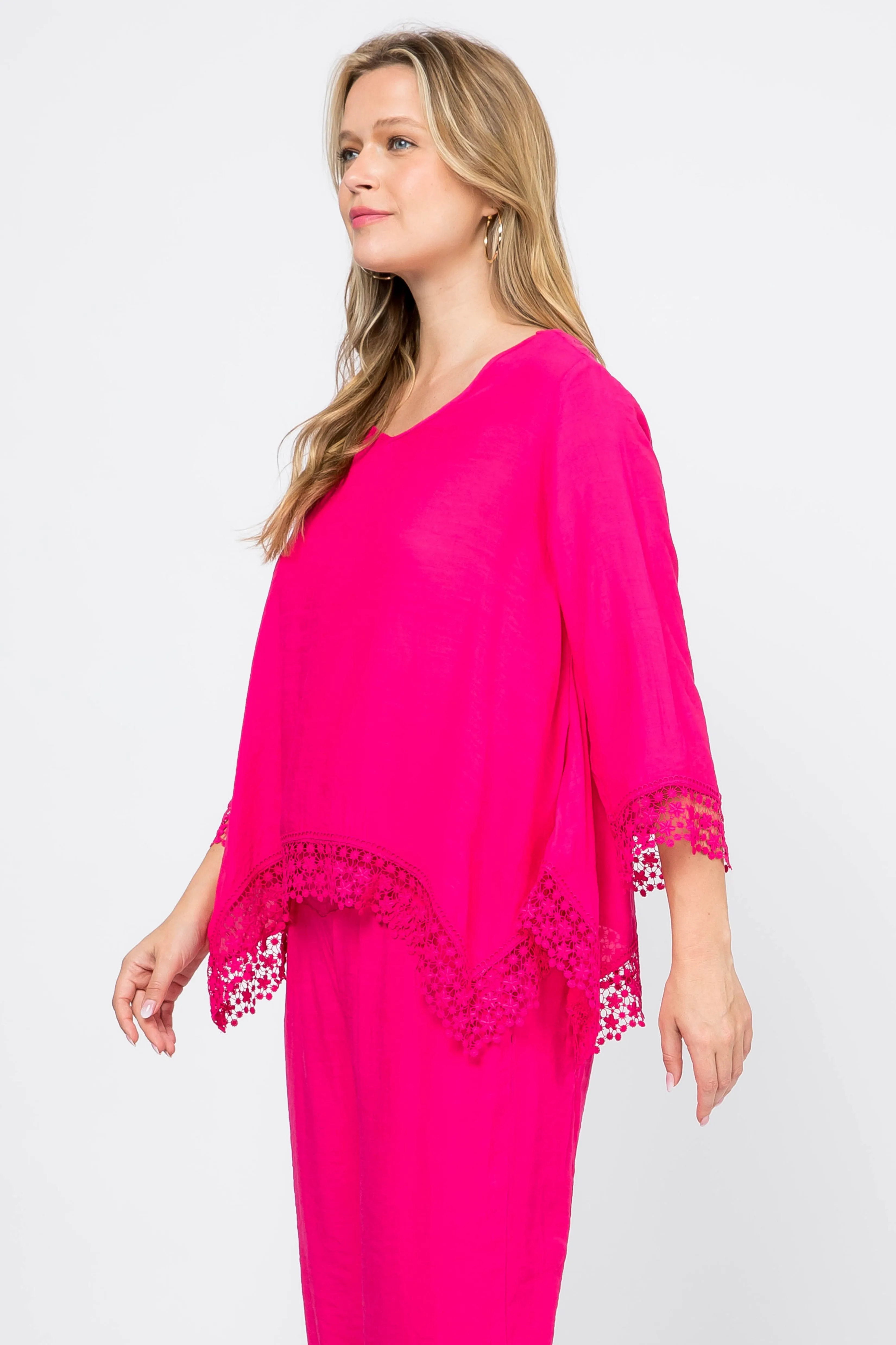 Women's Casual V Neck ¾ Sleeve Crochet Trimmed Shark Bite Hem Tunic Top