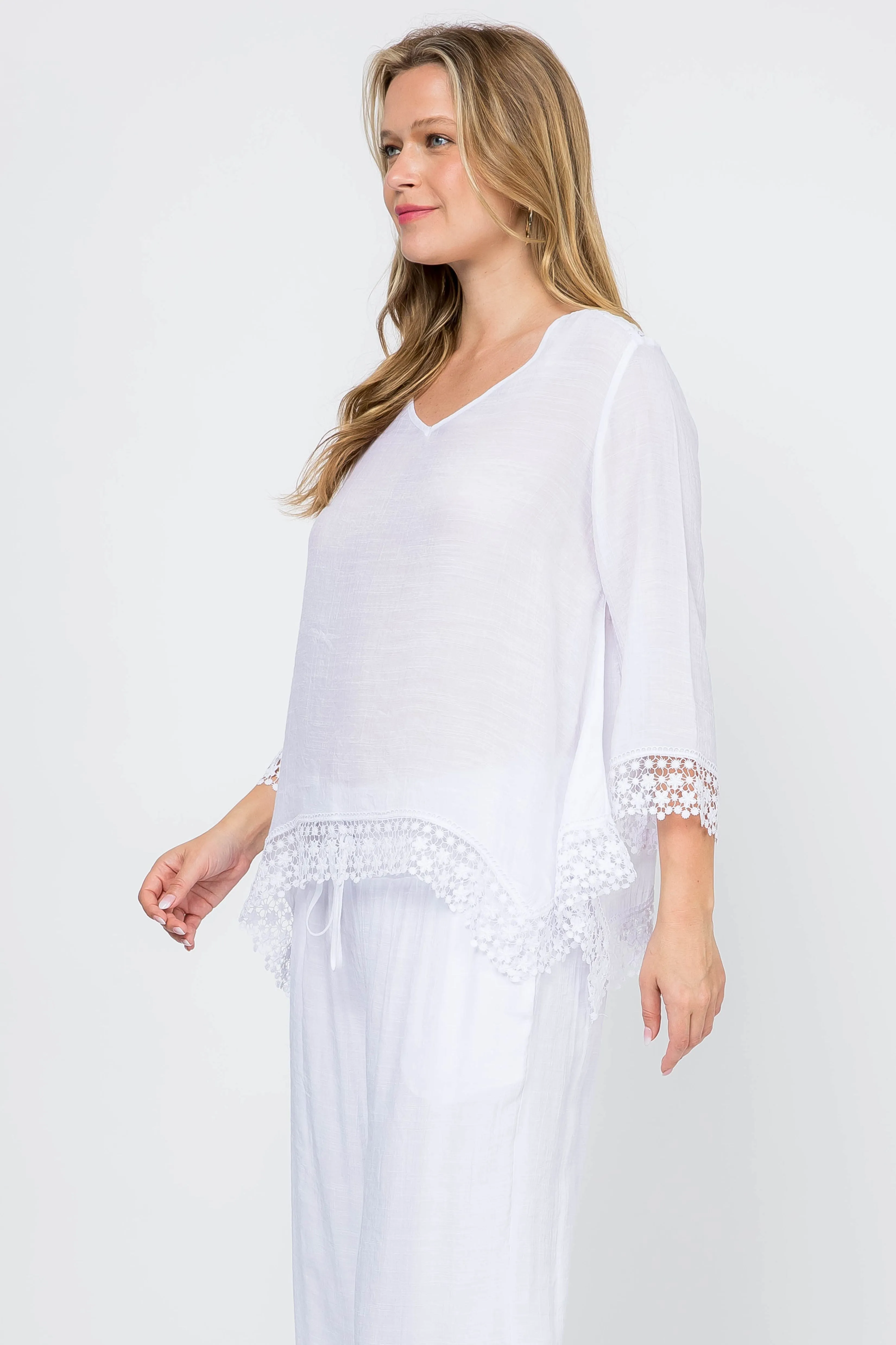 Women's Casual V Neck ¾ Sleeve Crochet Trimmed Shark Bite Hem Tunic Top