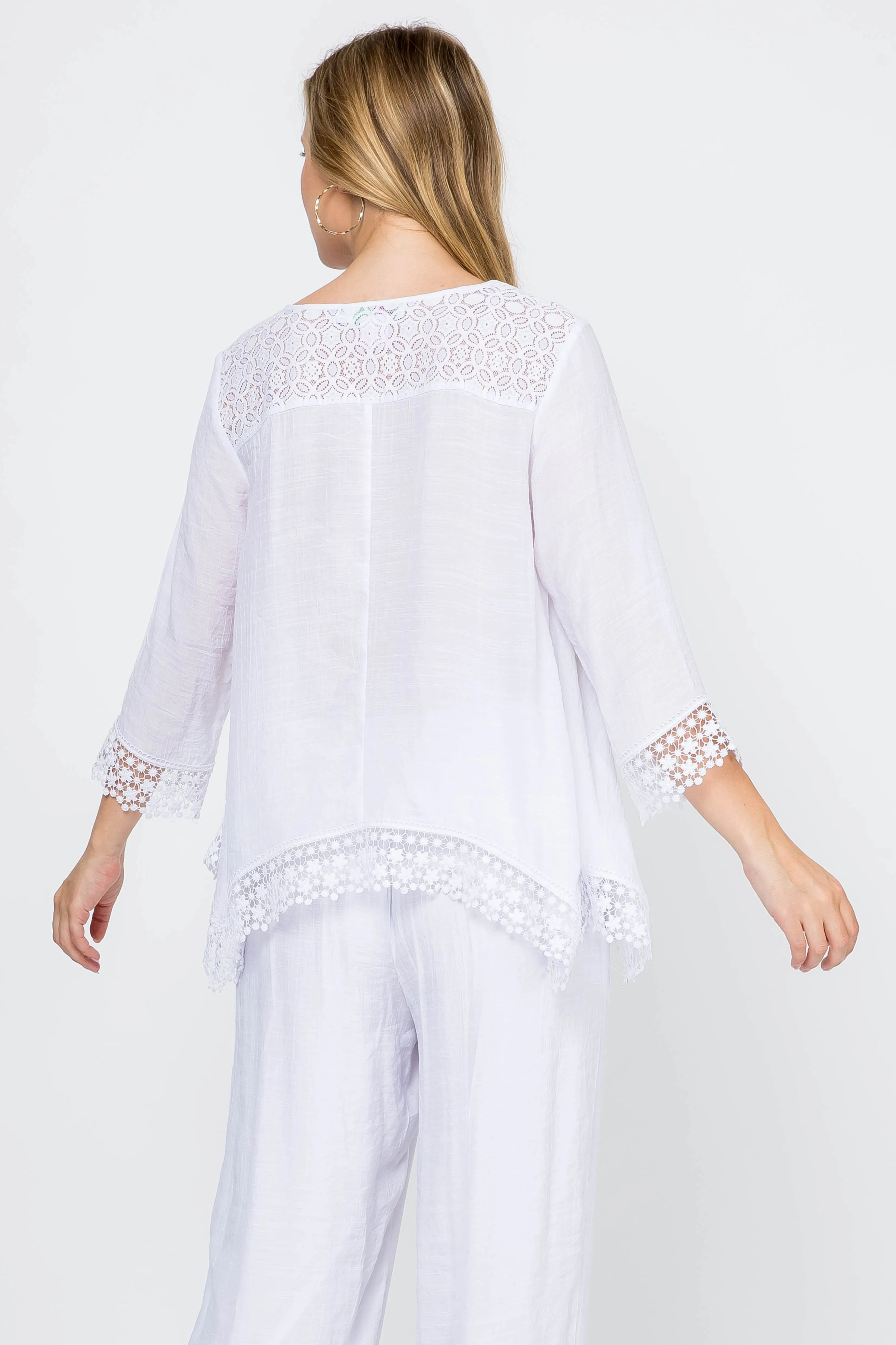 Women's Casual V Neck ¾ Sleeve Crochet Trimmed Shark Bite Hem Tunic Top